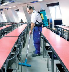 R&uuml;ckenstaubsauger Scuba 900 (Basic)